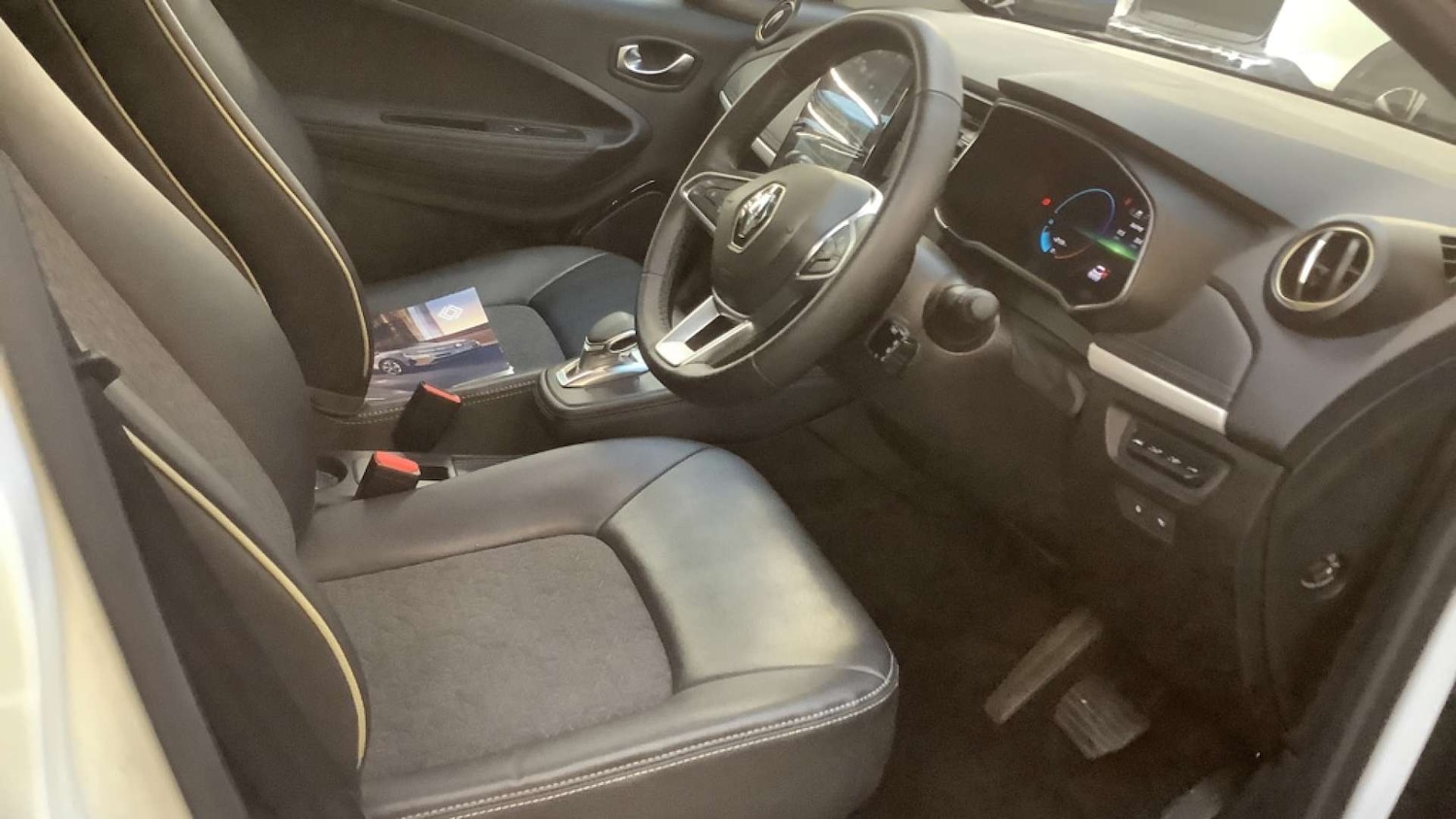 Used Renault Zoe 2022 for sale - 76519219: Photo 8