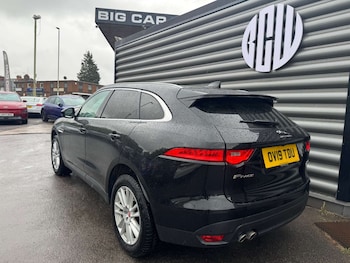 Used Jaguar F-Pace 2019 for sale - 78540221: Photo