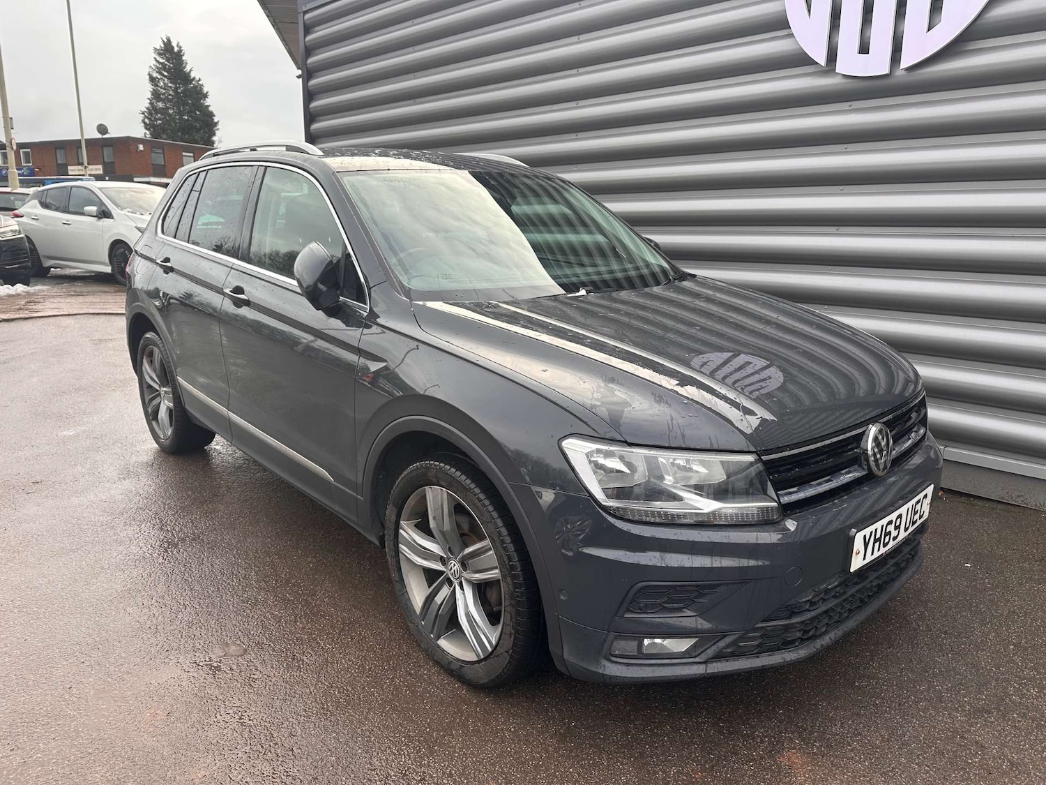 Used Volkswagen Tiguan 2019 for sale - 77148619: Photo 2