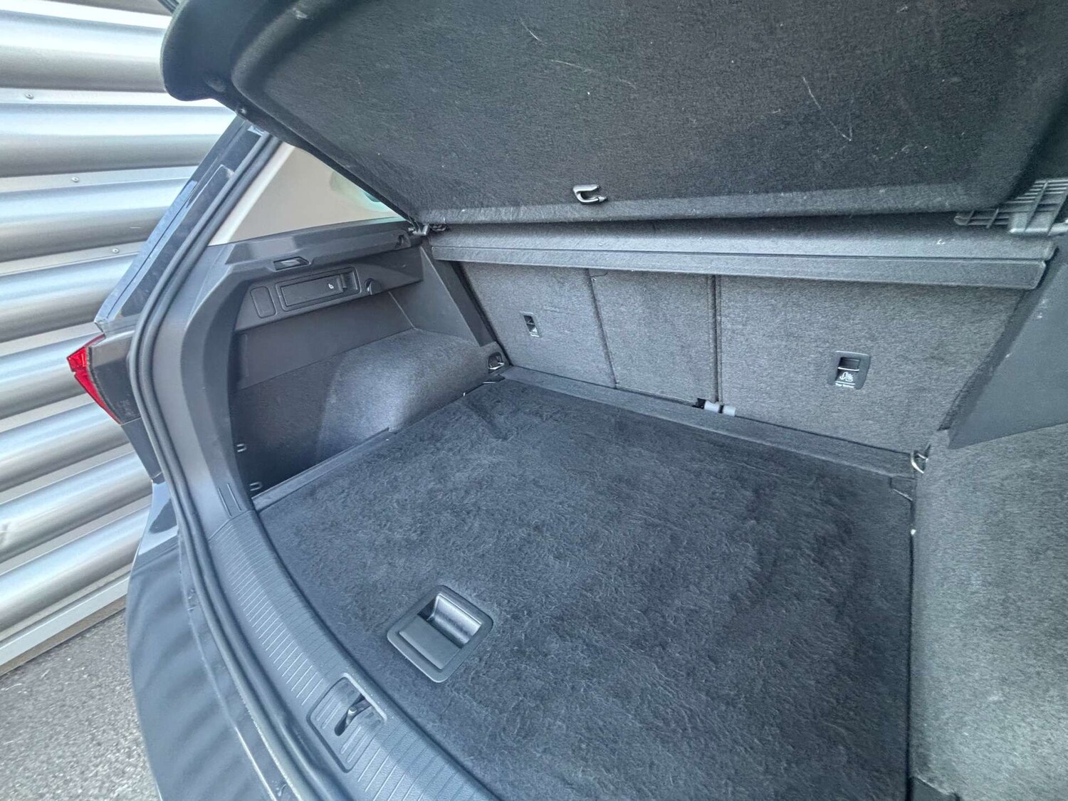 Used Volkswagen Tiguan 2019 for sale - 77148619: Photo 41