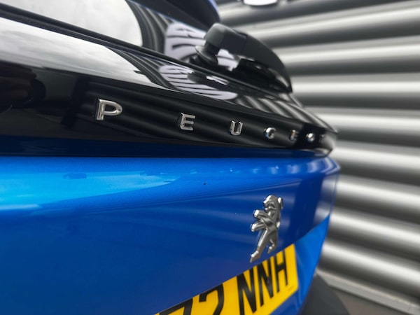 Used Peugeot 2008 2022 for sale - 74902453: Photo 19