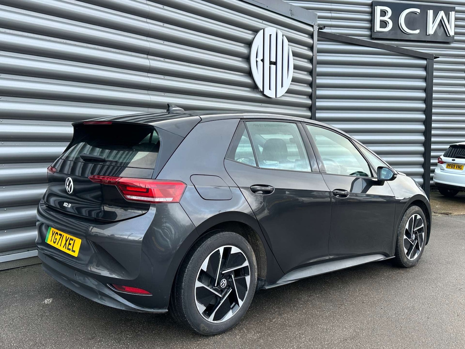 Used Volkswagen ID.3 2021 for sale - 77420229: Photo 2