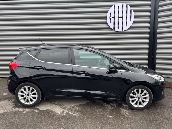Used Ford Fiesta 2019 for sale - 76132423: Photo 2