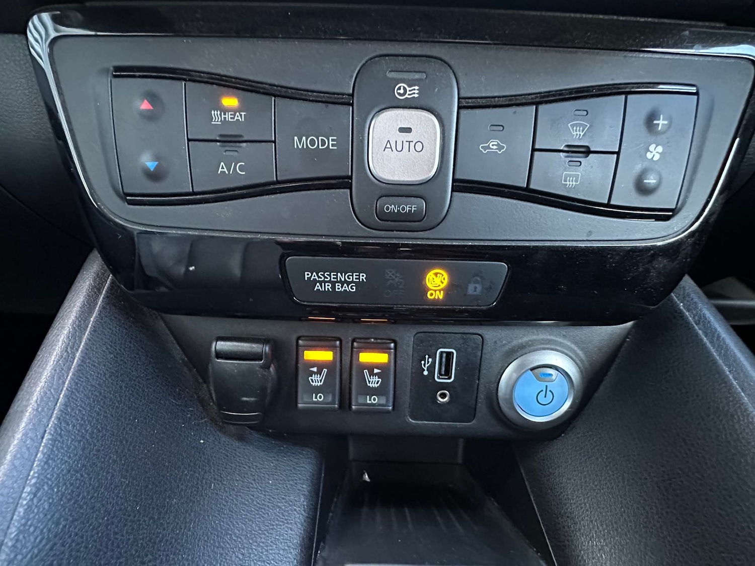 Used Nissan Leaf 2020 for sale - 77622861: Photo 30