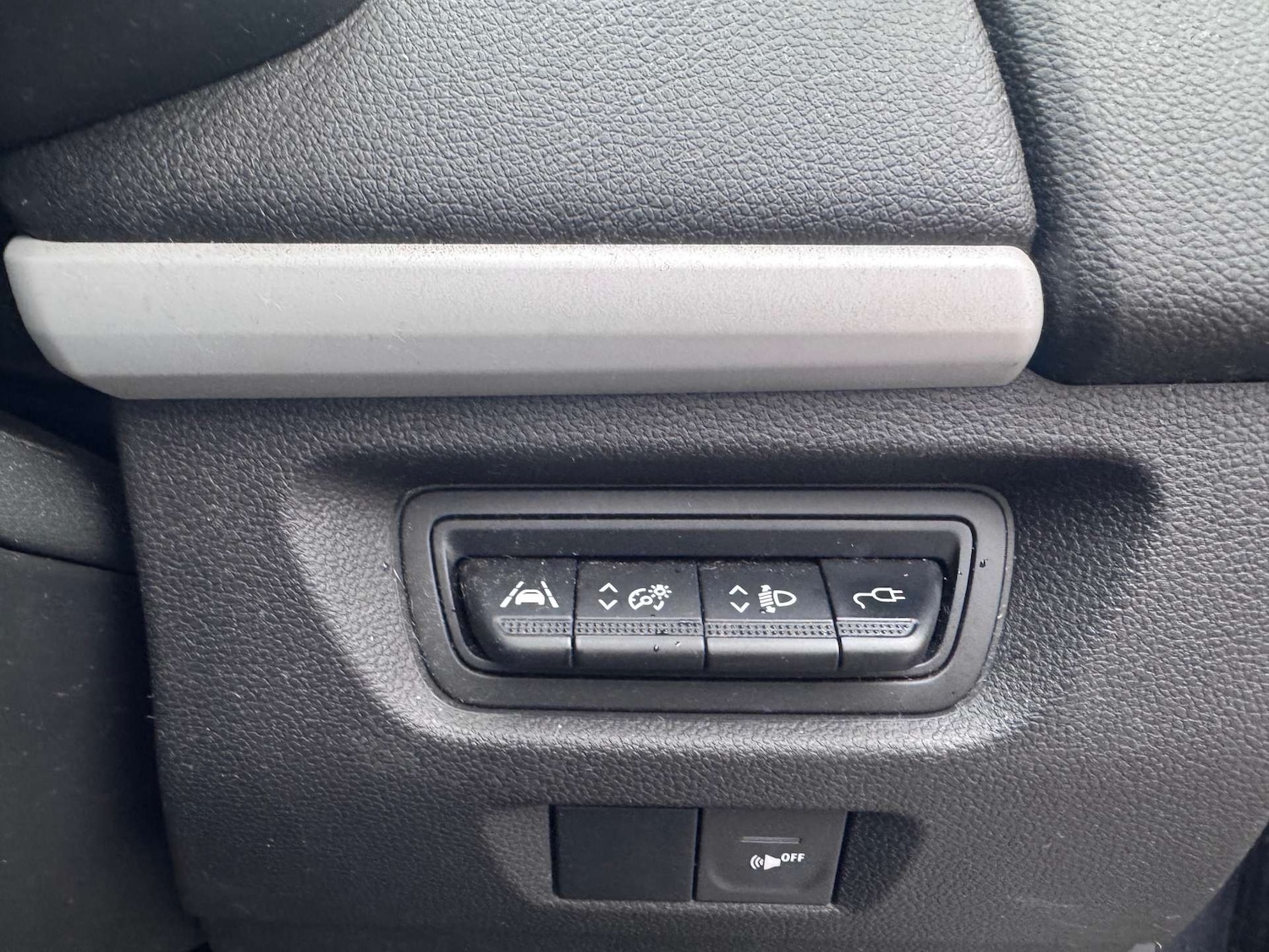 Used Renault Zoe 2020 for sale - 77469819: Photo 17