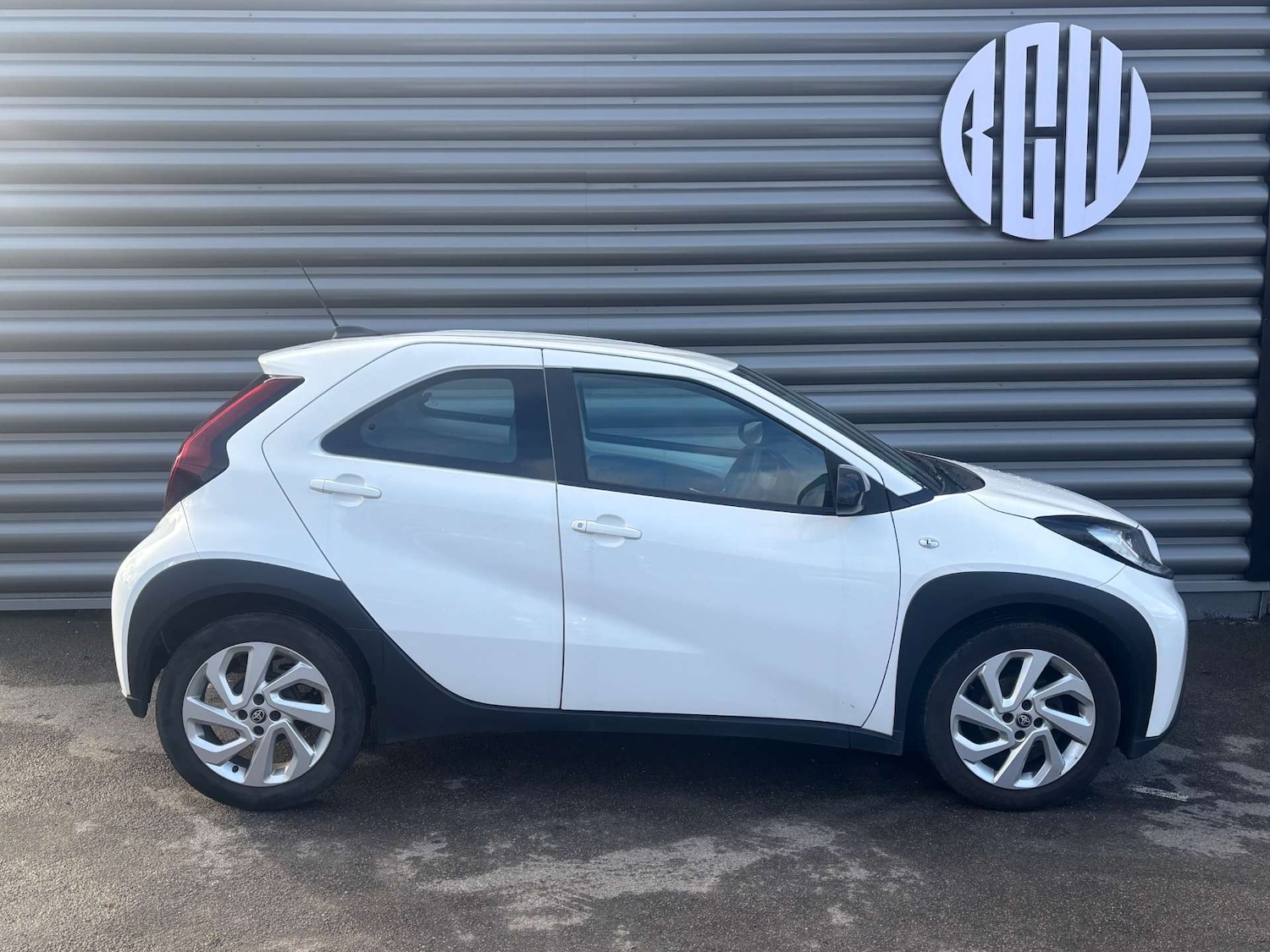 Used Toyota Aygo X 2022 for sale - 76625839: Photo 6