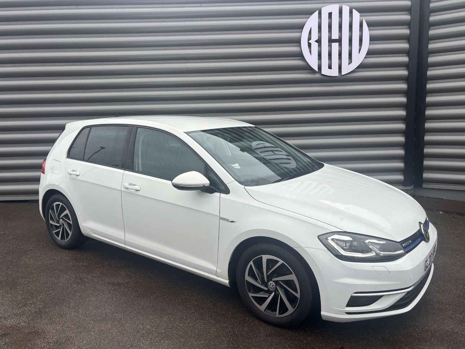 Used Volkswagen Golf 2020 for sale - 76556008: Photo 1