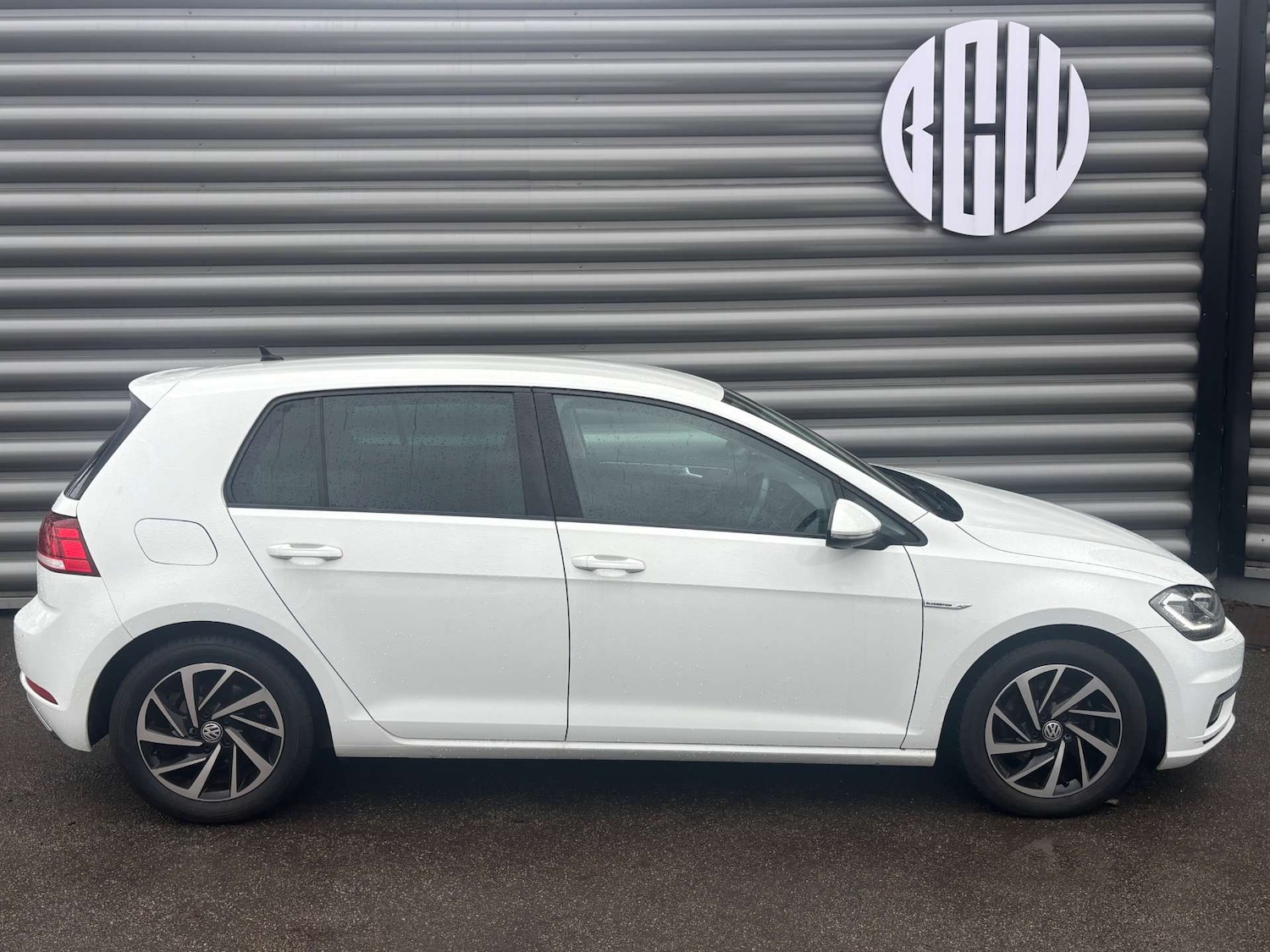 Used Volkswagen Golf 2020 for sale - 76556008: Photo 4