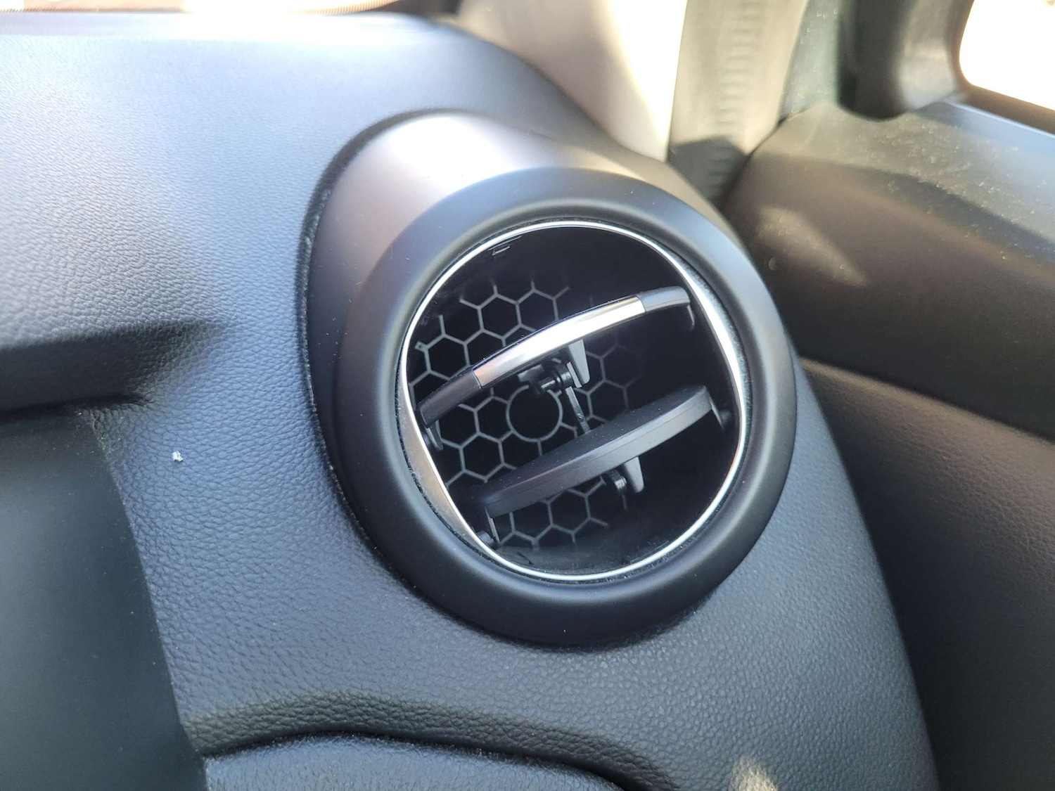 Used Renault Zoe 2020 for sale - 77220989: Photo 33