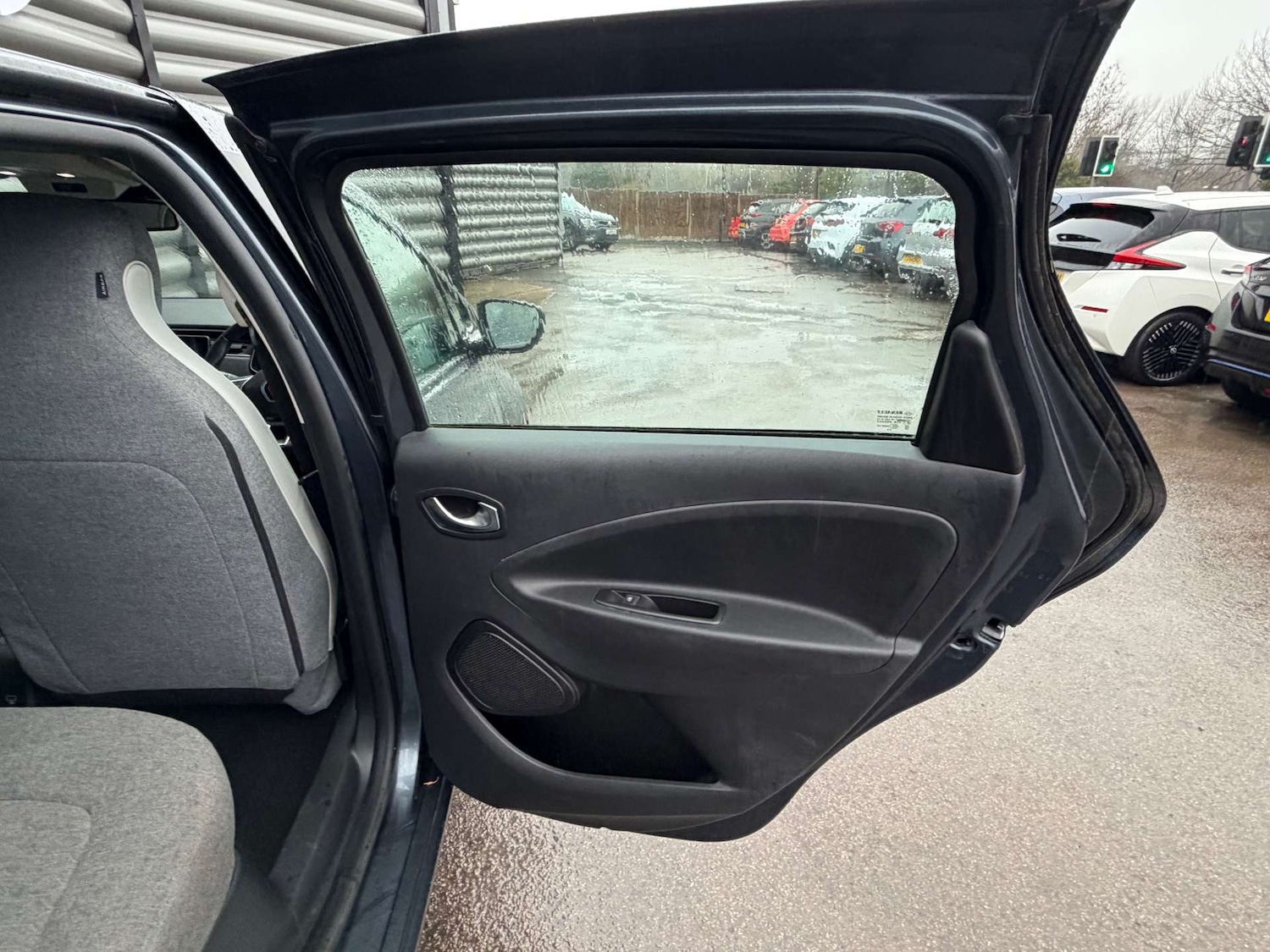 Used Renault Zoe 2020 for sale - 77220989: Photo 48