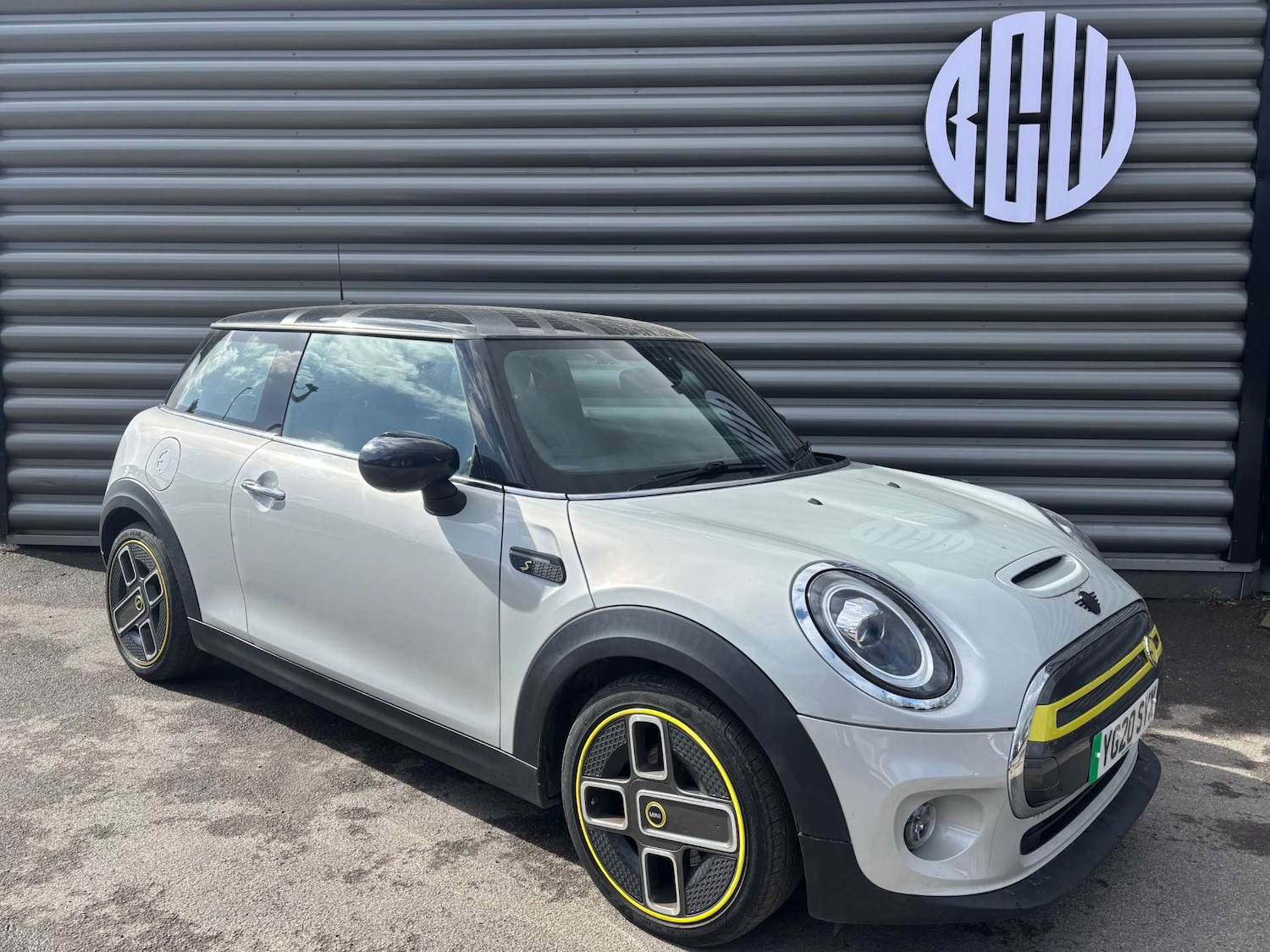 Used MINI Hatch 2020 for sale - 78111344: Photo 1