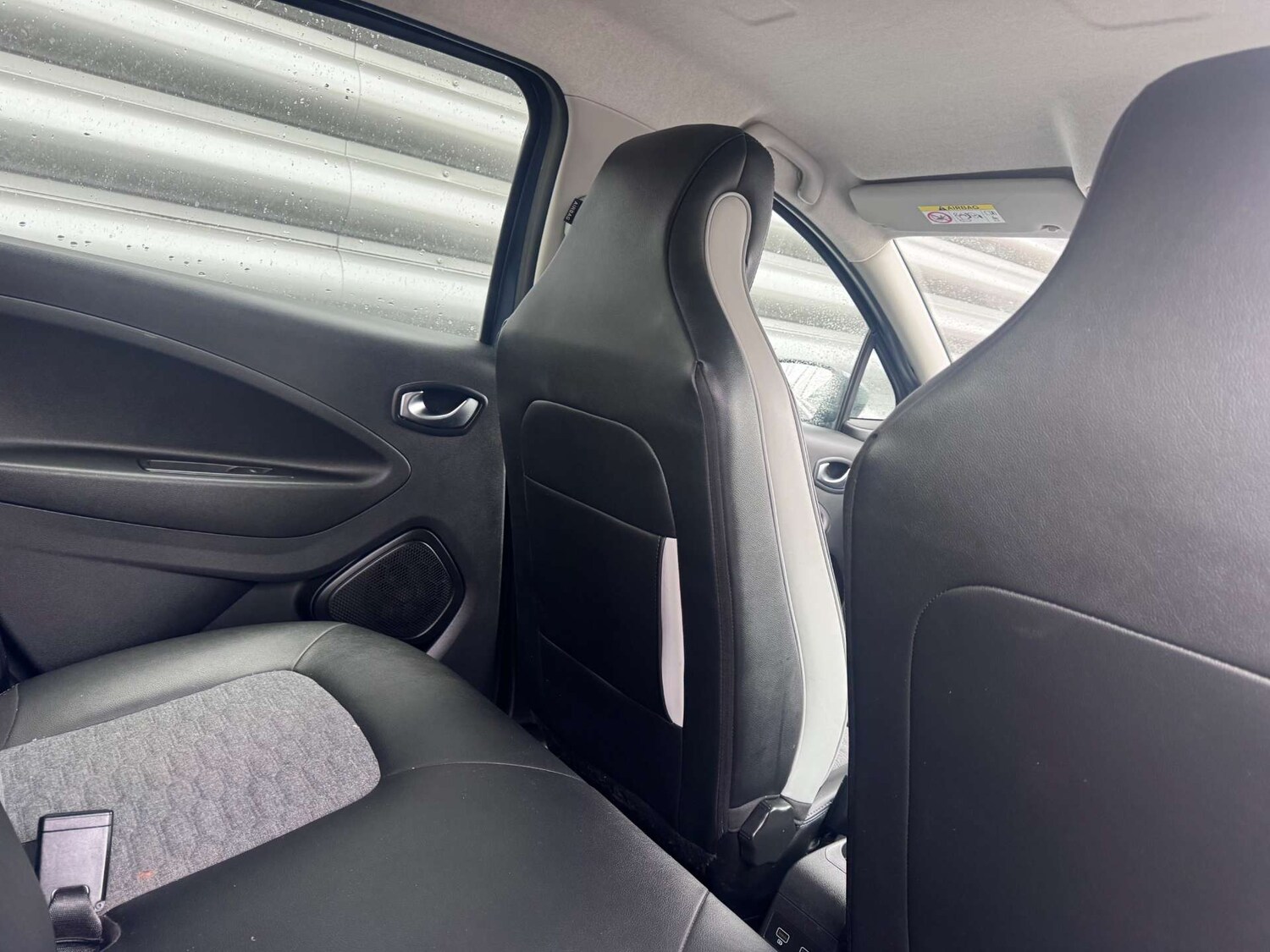 Used Renault Zoe 2021 for sale - 77523397: Photo 12