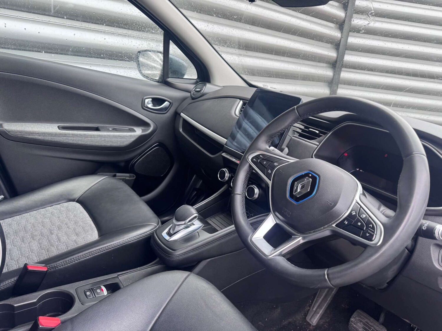 Used Renault Zoe 2021 for sale - 77523397: Photo 14