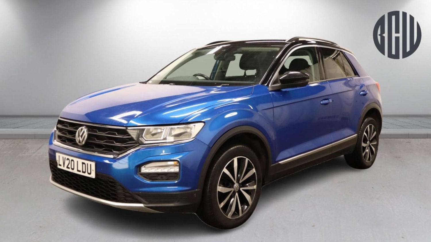 Used Volkswagen T-Roc 2020 for sale - 77072196: Photo 2