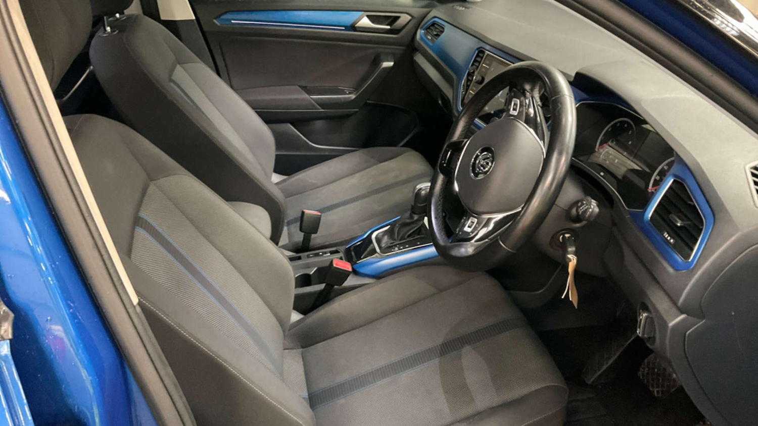 Used Volkswagen T-Roc 2020 for sale - 77072196: Photo 9