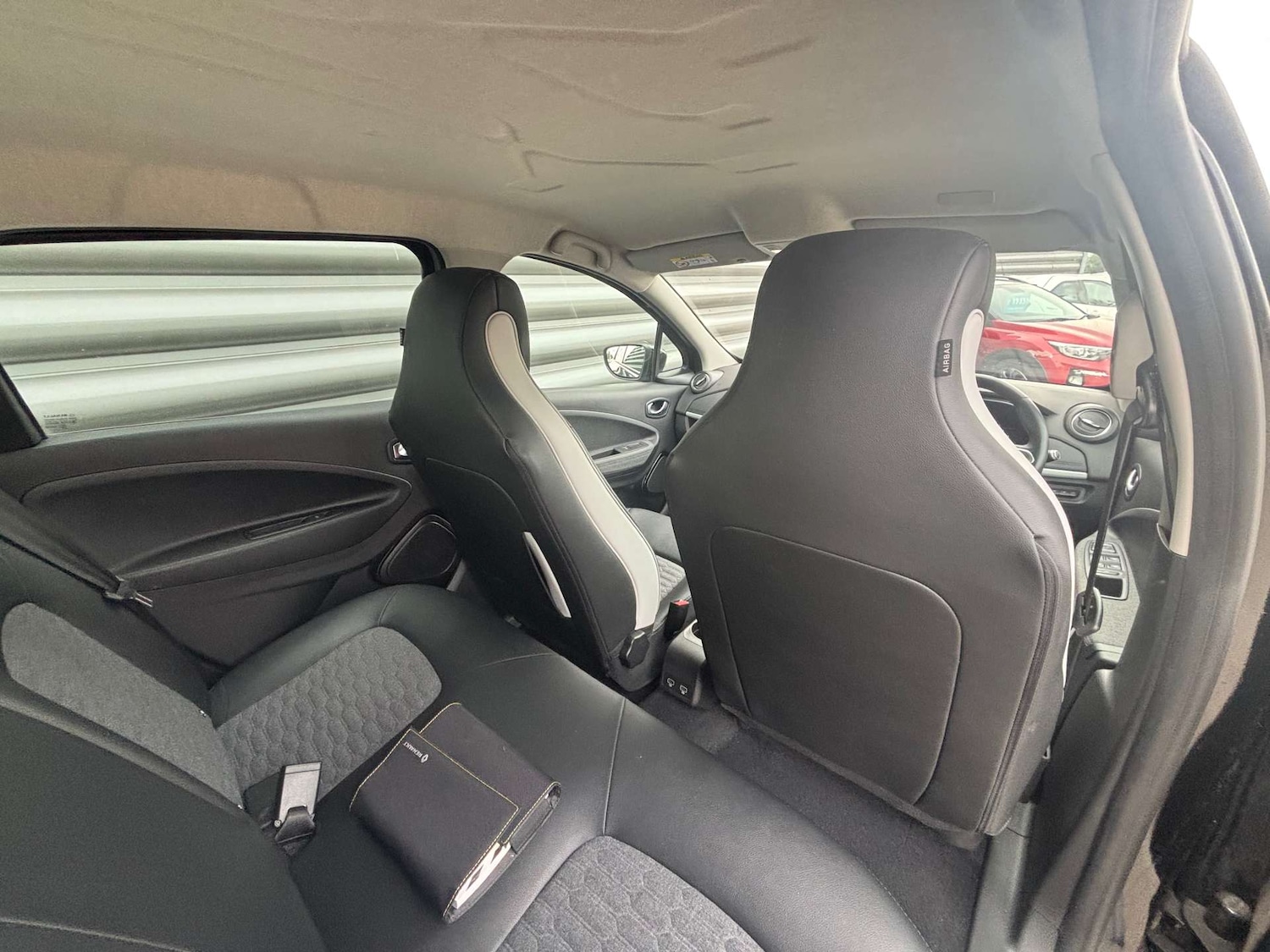 Used Renault Zoe 2022 for sale - 77896414: Photo 32