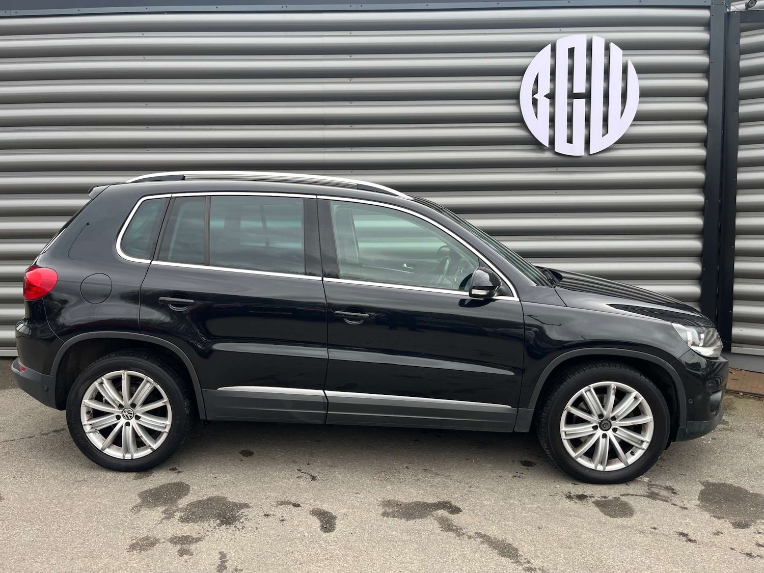 Used Volkswagen Tiguan 2016 for sale - 76526162: Photo 2