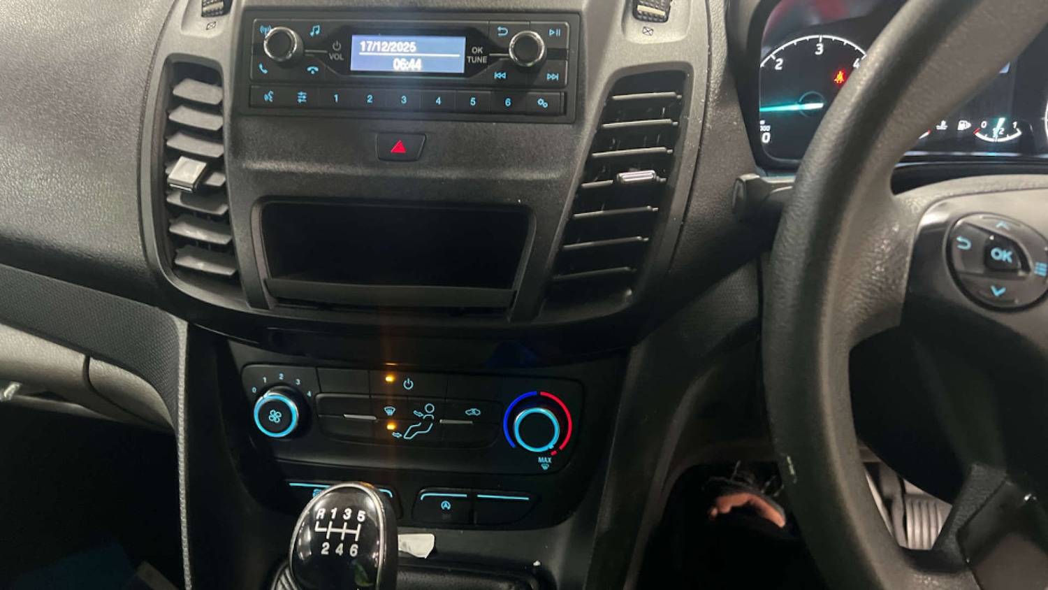 Used Ford Transit Connect 2021 for sale - 77129097: Photo 11