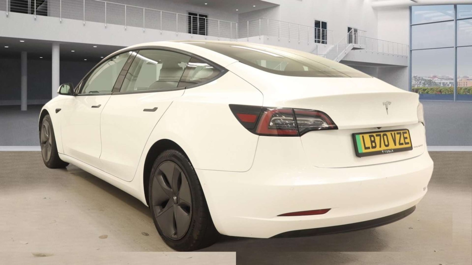 Used Tesla Model 3 2020 for sale - 77523271: Photo 3