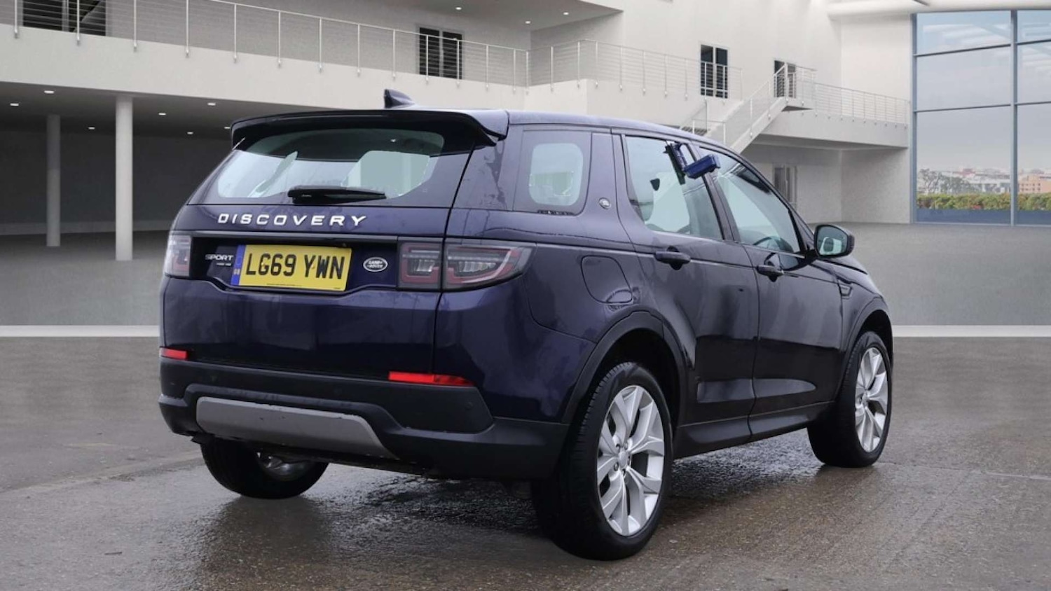 Used Land Rover Discovery Sport 2019 for sale - 77536232: Photo 4