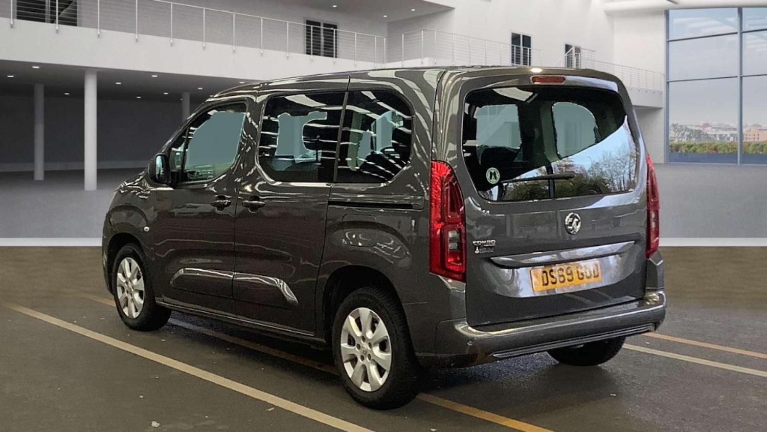 Used Vauxhall Combo Life 2019 for sale - 76630385: Photo 3