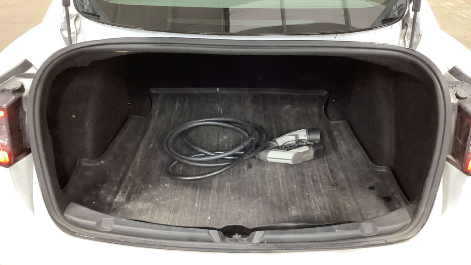 Used Tesla Model 3 2019 for sale - 77622844: Photo 9