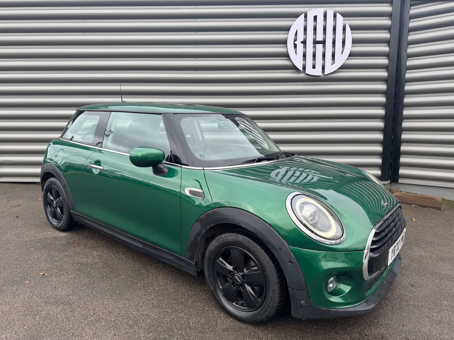 Used MINI Hatch 2020 for sale - 76305788: Photo 1