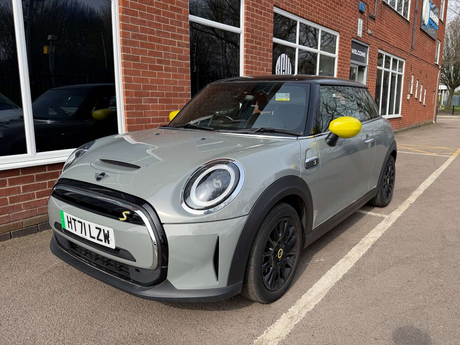 Used MINI Hatch 2022 for sale - 77954377: Photo 6