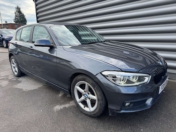 Used BMW 1 Series 2019 for sale - 76162629: Photo