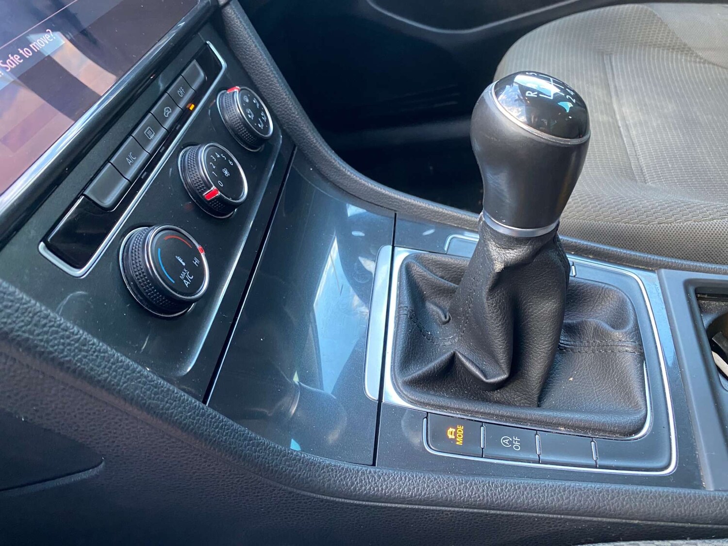 Used Volkswagen Golf 2019 for sale - 78152415: Photo 14