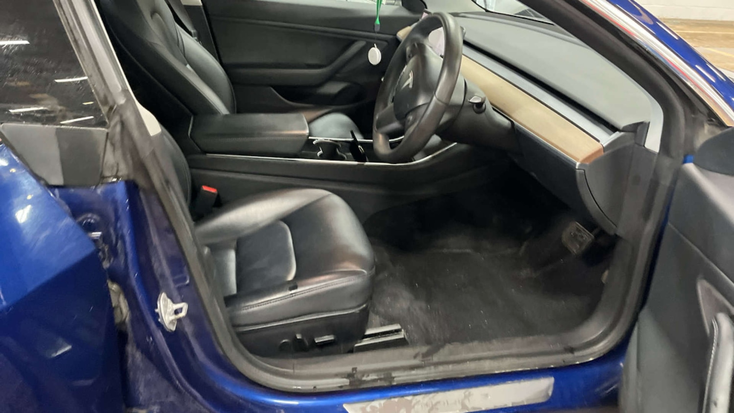 Used Tesla Model 3 2020 for sale - 78202472: Photo 9