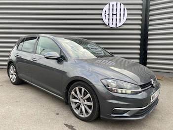 Volkswagen - Golf