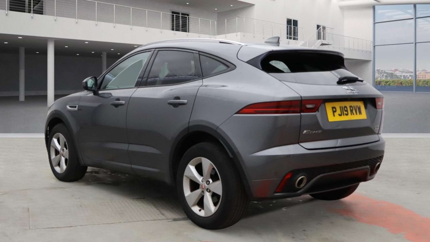 Used Jaguar E-Pace 2019 for sale - 76594707: Photo 3