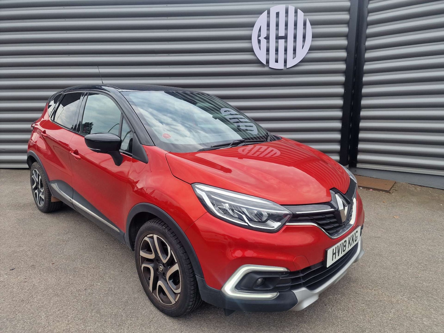 Used Renault Captur 2018 for sale - 76165327: Photo 1