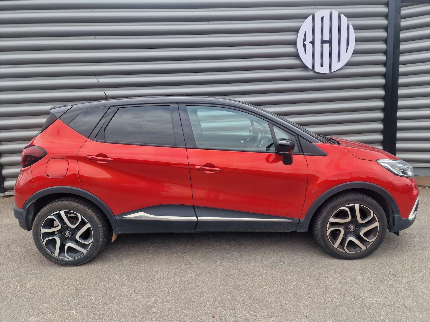Used Renault Captur 2018 for sale - 76165327: Photo 10