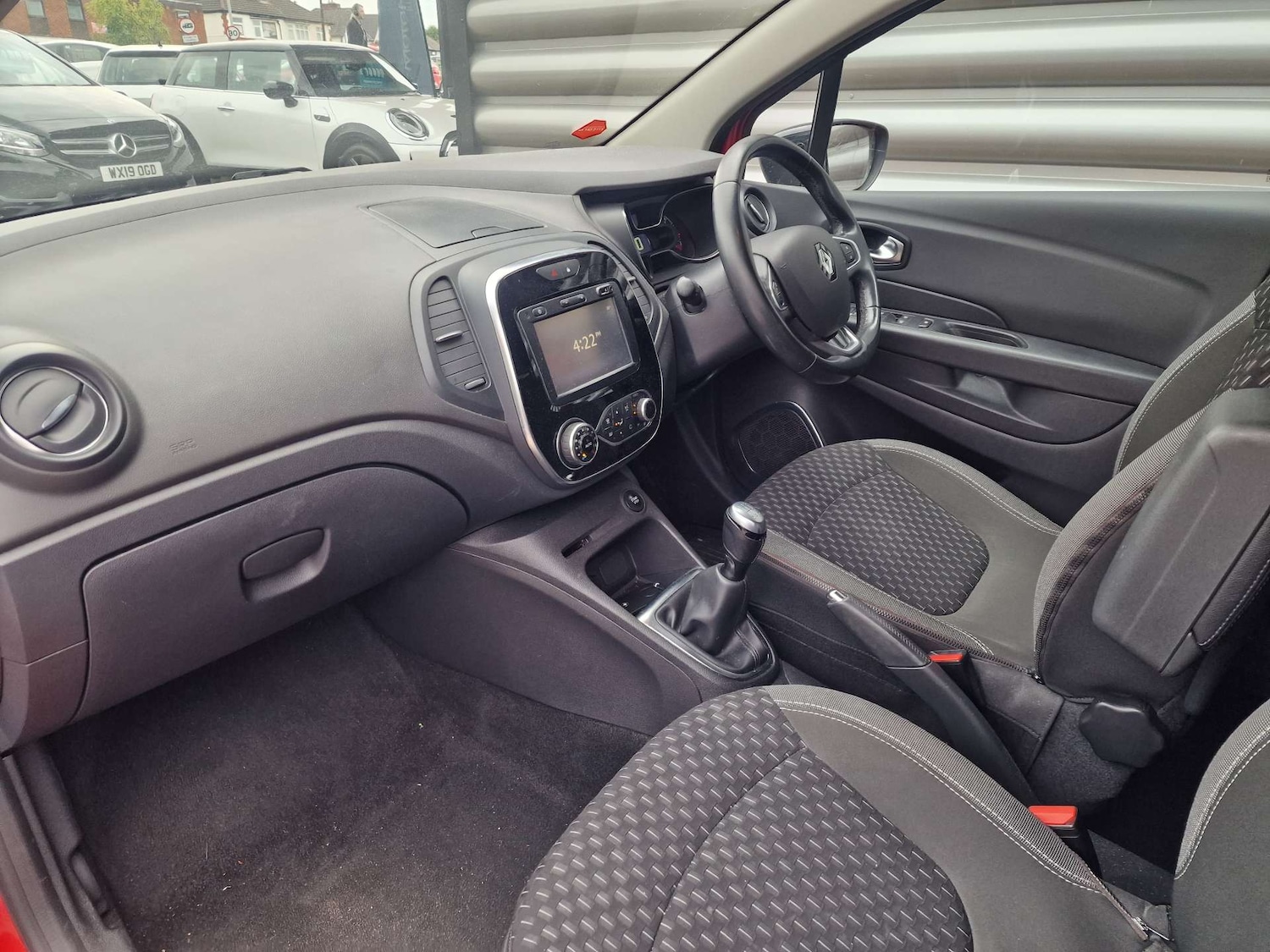 Used Renault Captur 2018 for sale - 76165327: Photo 11