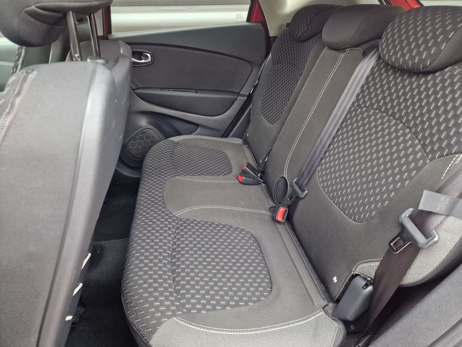 Used Renault Captur 2018 for sale - 76165327: Photo 22