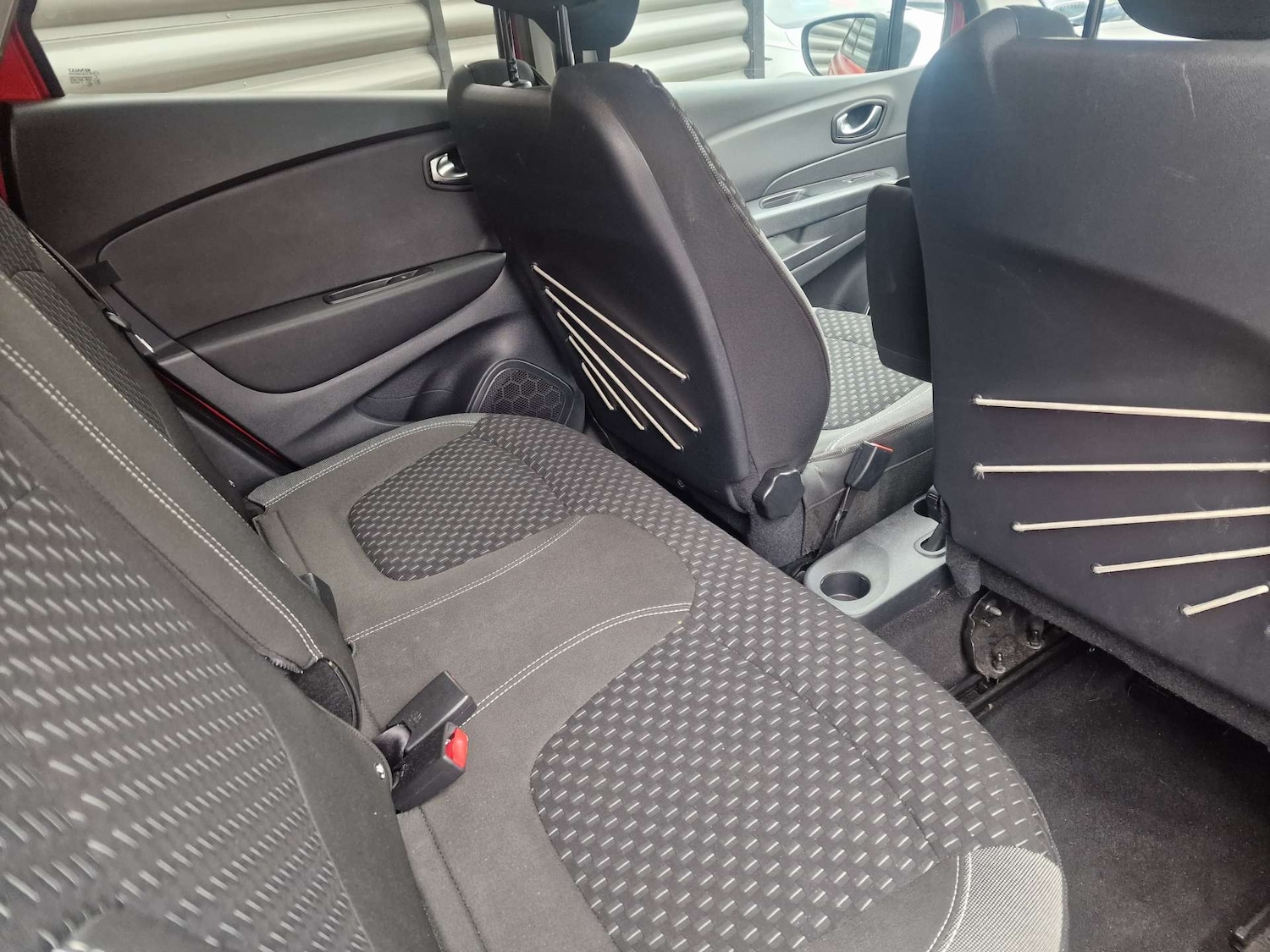 Used Renault Captur 2018 for sale - 76165327: Photo 28