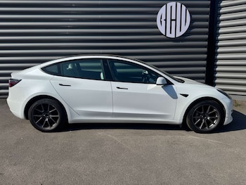 Used Tesla Model 3 2021 for sale - 78738808: Photo