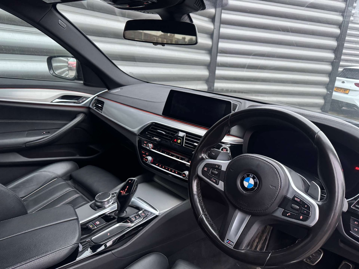 Used BMW 5 Series 2018 for sale - 77139229: Photo 12