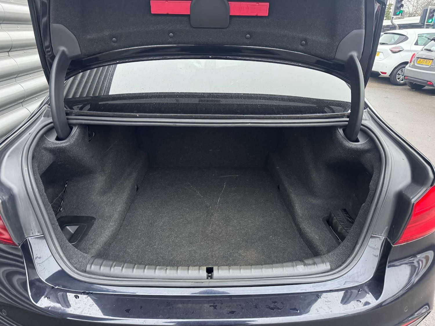 Used BMW 5 Series 2018 for sale - 77139229: Photo 24