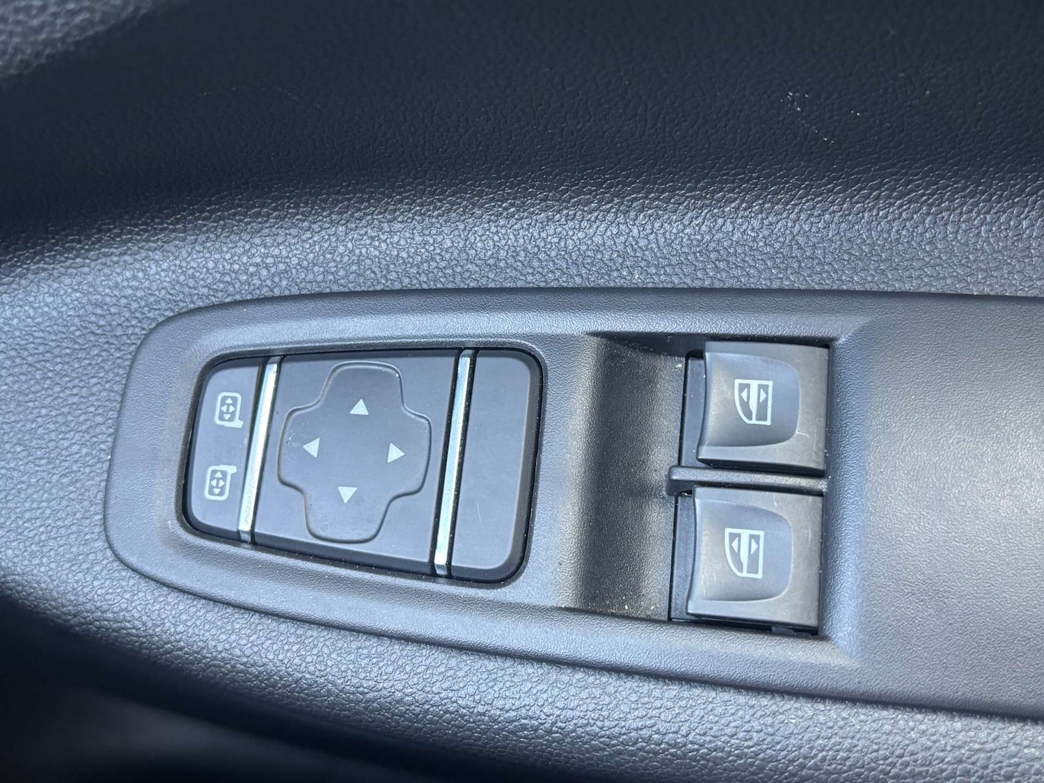 Used Renault Zoe 2020 for sale - 76101564: Photo 48