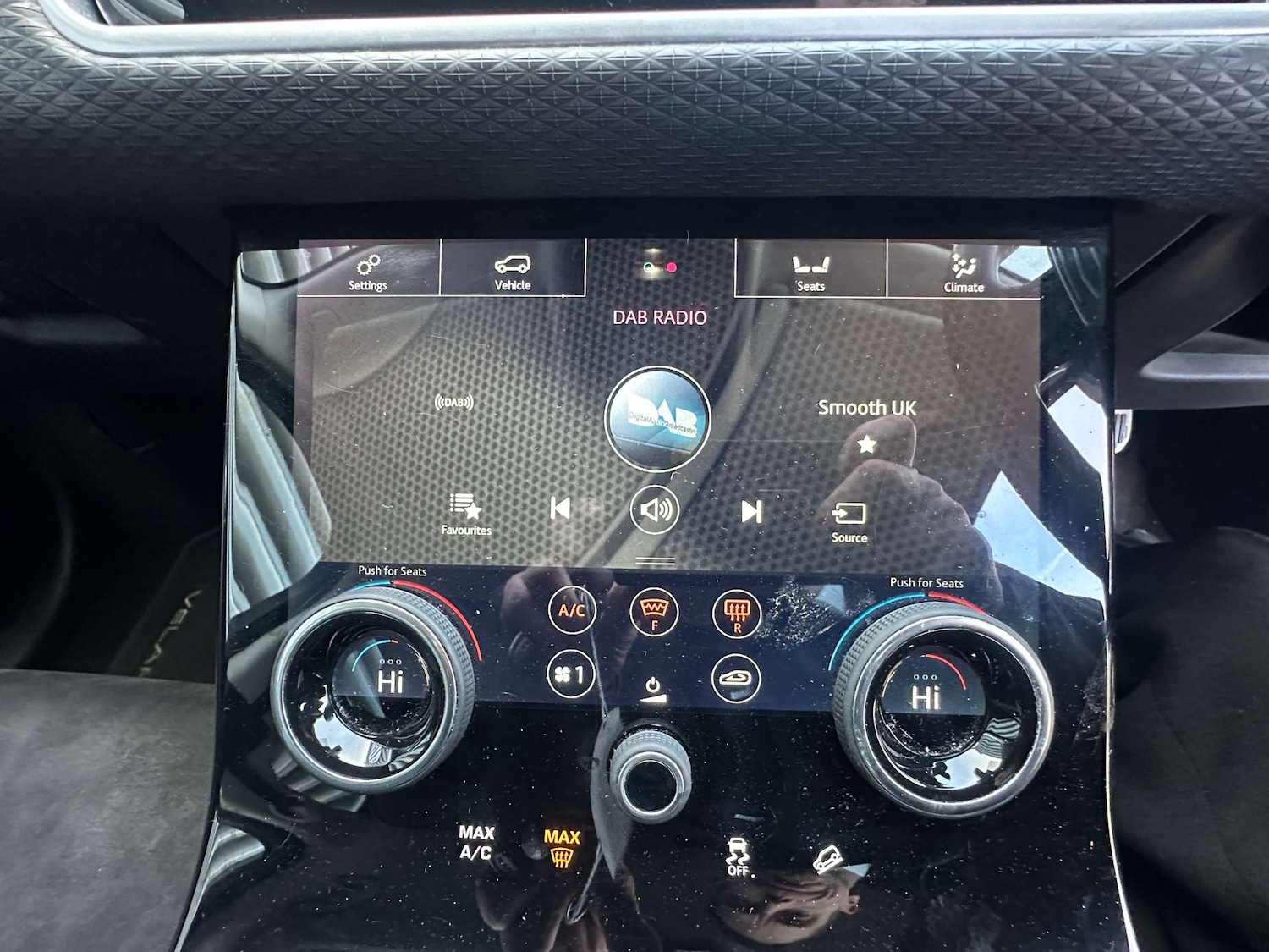 Used Land Rover Range Rover Velar 2019 for sale - 77227825: Photo 16