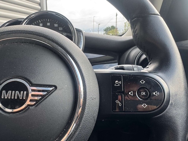 Used MINI Hatch 2021 for sale - 75716863: Photo 13