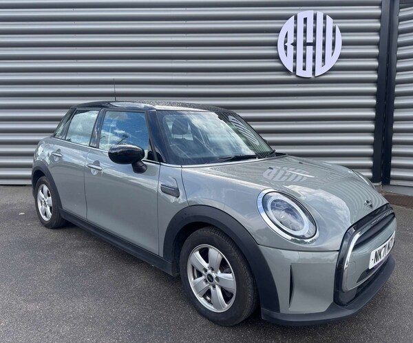 Used MINI Hatch 2021 for sale - 75716863: Photo 1