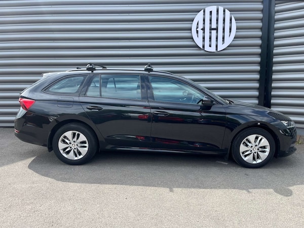 Used Skoda Octavia 2022 for sale - 75724863: Photo 2