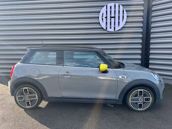 Used MINI Hatch 2020 for sale - 76651432: Photo
