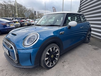 Used MINI Cooper 2023 for sale - 77667876: Photo