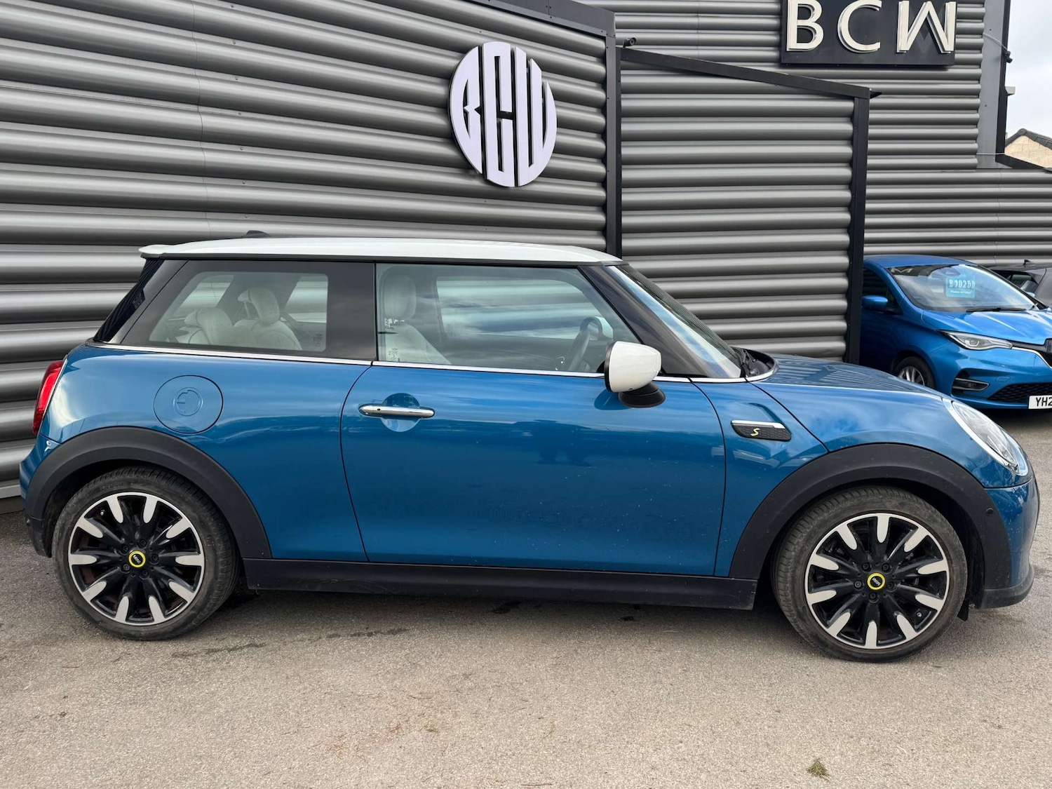 Used MINI Convertible 2025 for sale - 77667876: Photo 6