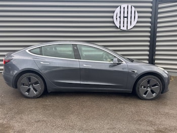 Used Tesla Model 3 2019 for sale - 78297233: Photo